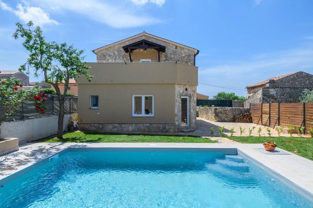 Holiday House Boky Vodnjan Buitenkant foto