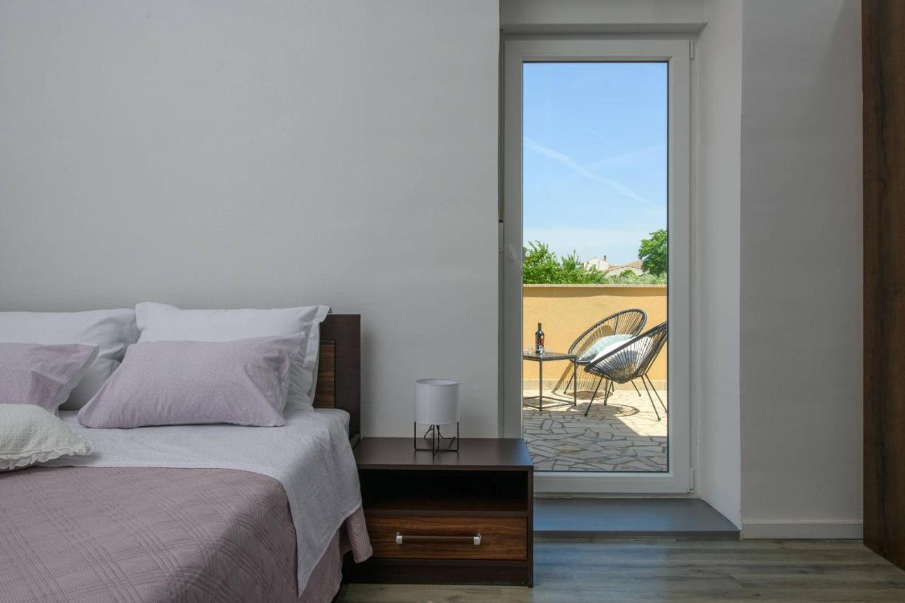 Holiday House Boky Vodnjan Buitenkant foto