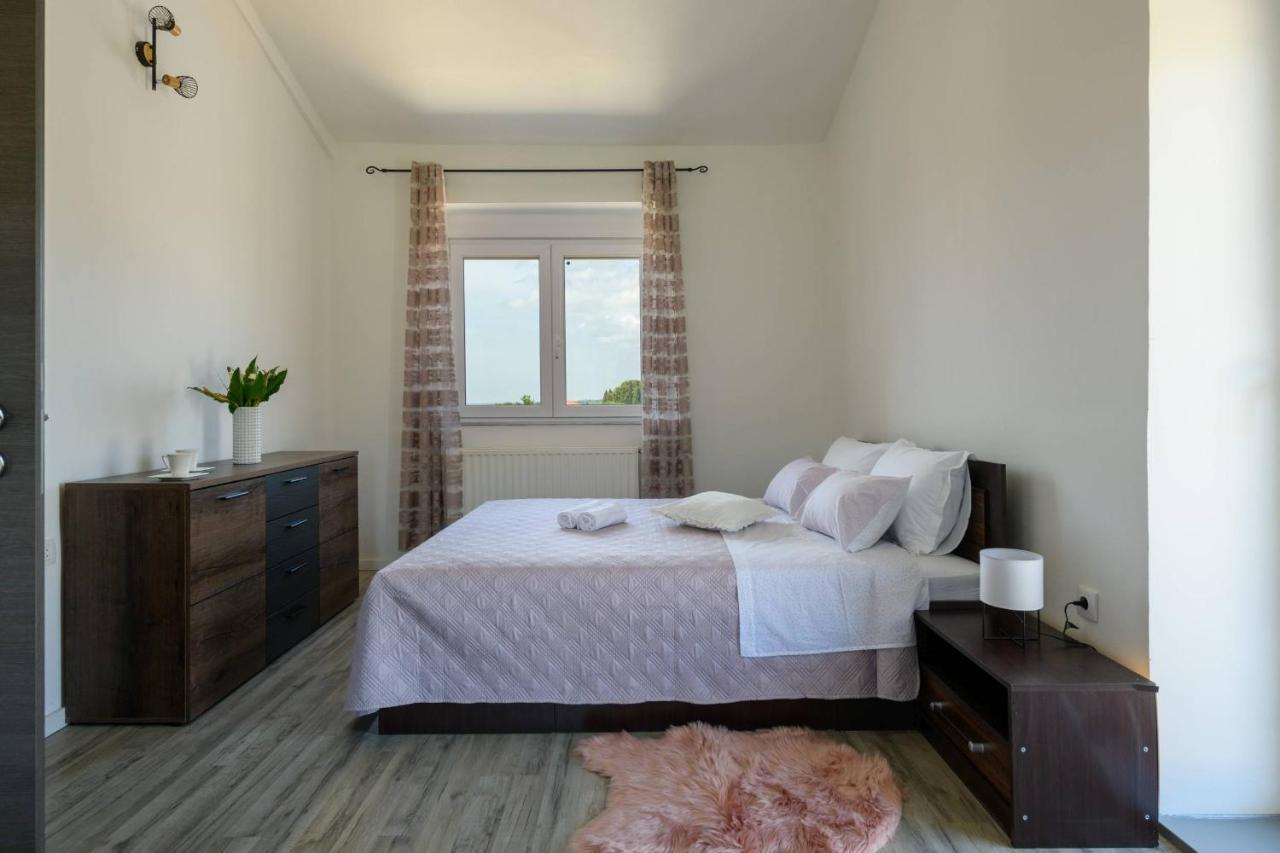 Holiday House Boky Vodnjan Buitenkant foto