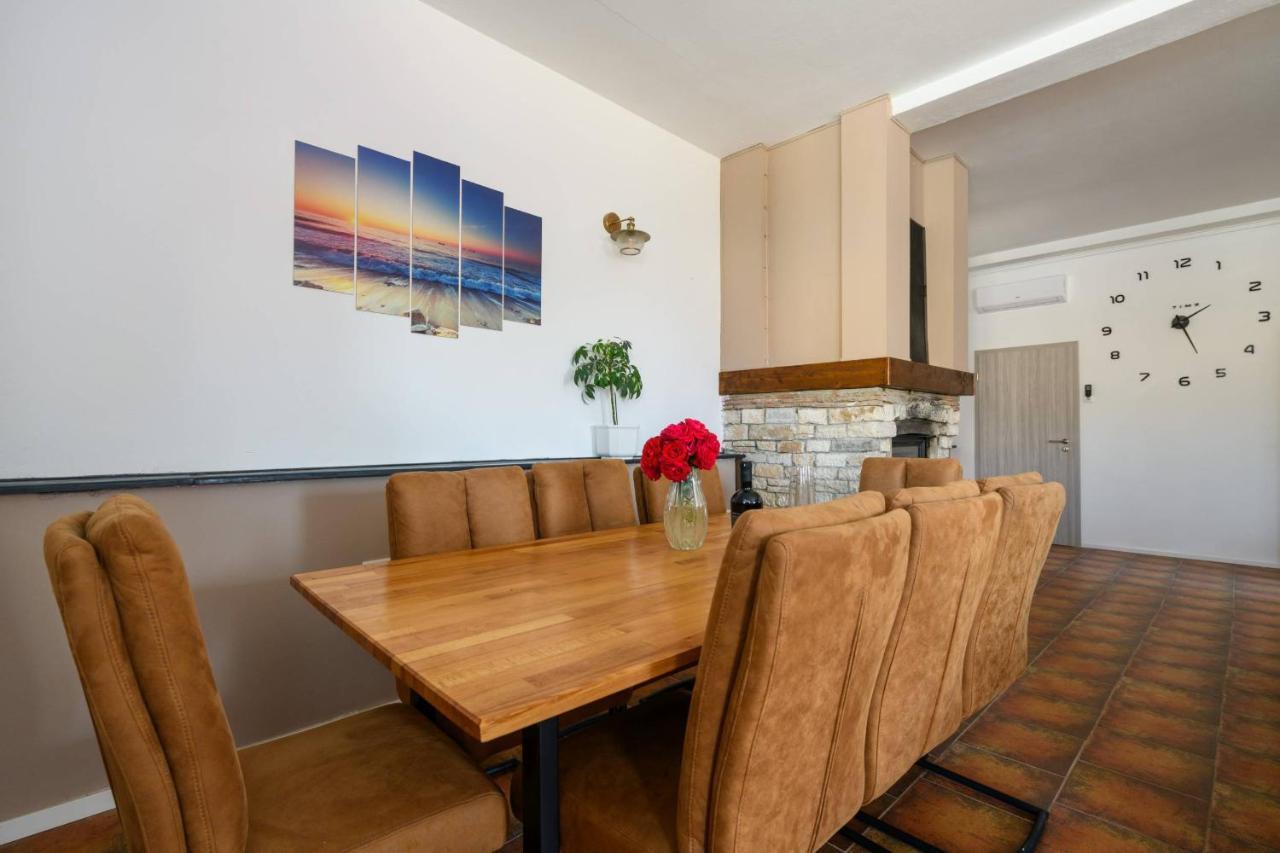 Holiday House Boky Vodnjan Buitenkant foto